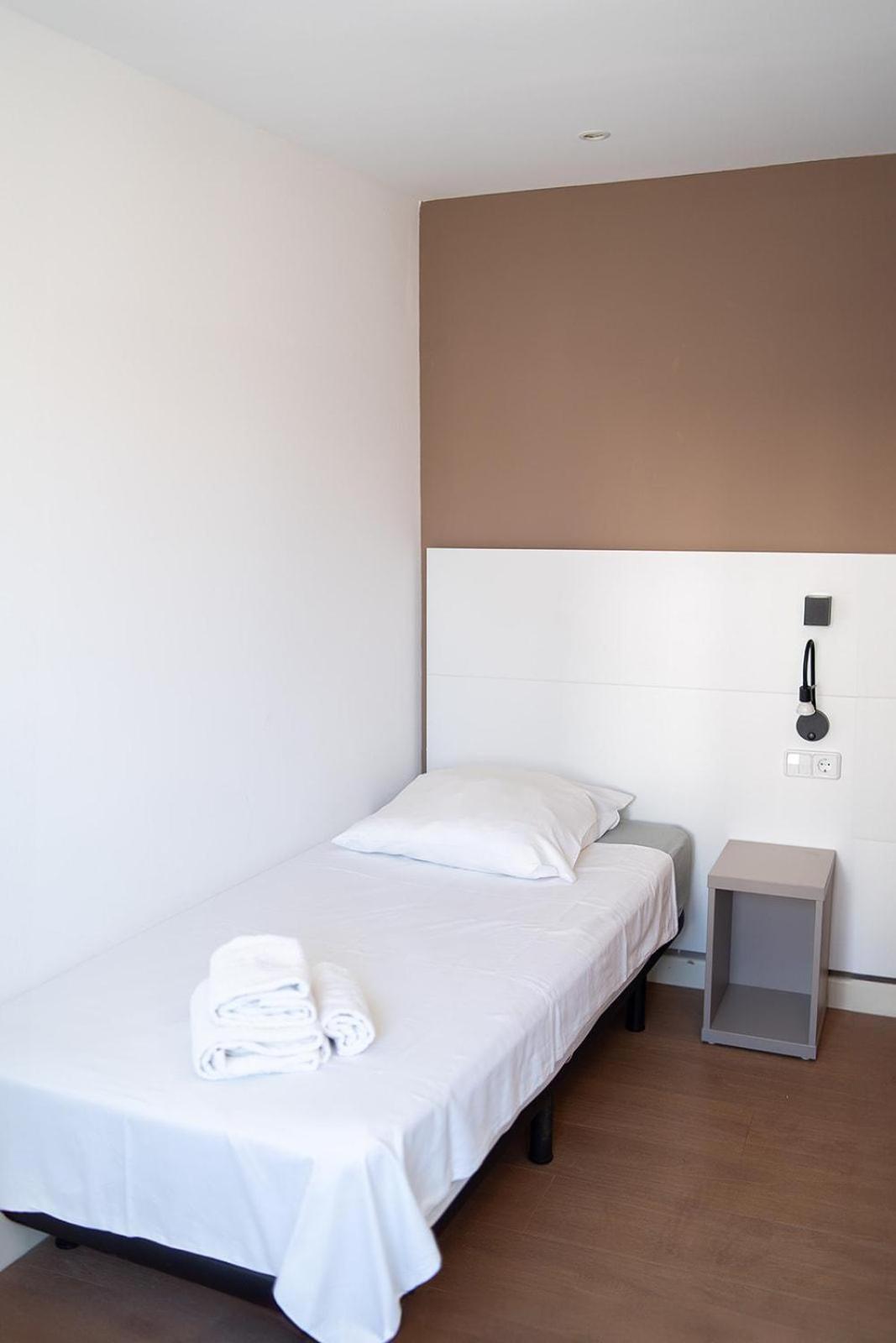 Planet Hotels Blue إل أرينال المظهر الخارجي الصورة